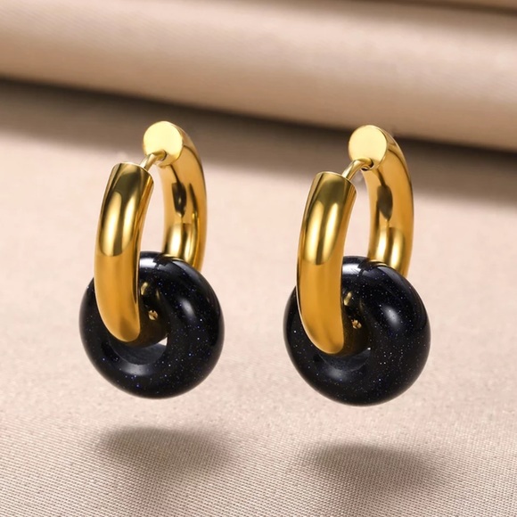 Natural Amethysts Crystal Hoop Earring - Picture 2 of 5